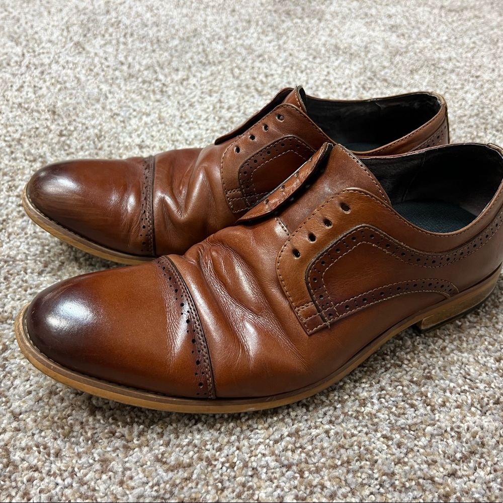 Men’s size 9.5 Leather Oxfords